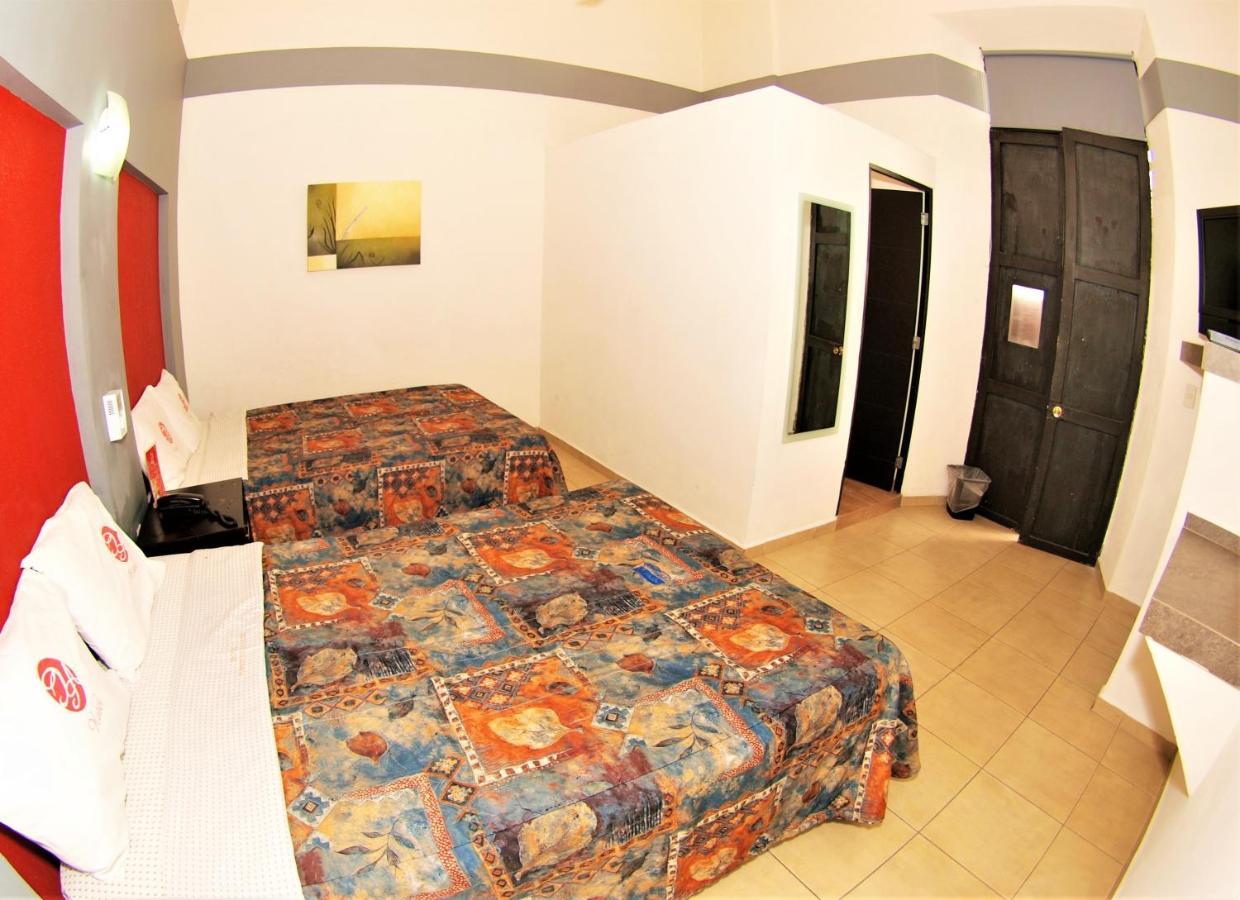 גואדלחארה Hotel Jorge Alejandro מראה חיצוני תמונה
