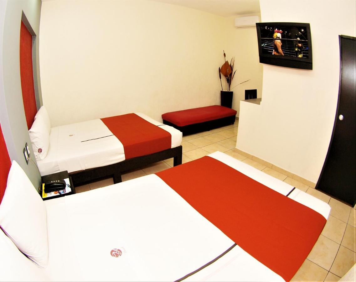 גואדלחארה Hotel Jorge Alejandro מראה חיצוני תמונה