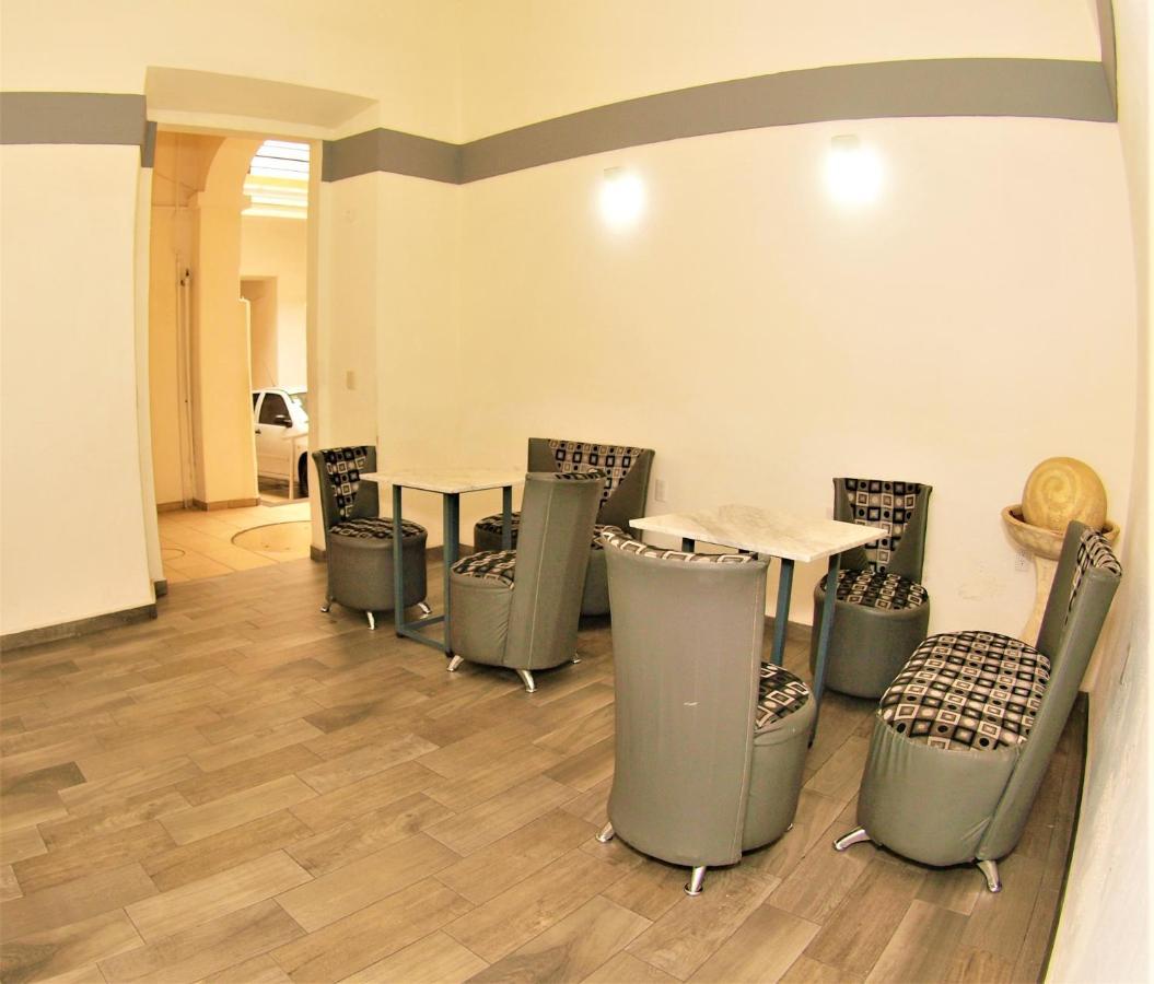 גואדלחארה Hotel Jorge Alejandro מראה חיצוני תמונה