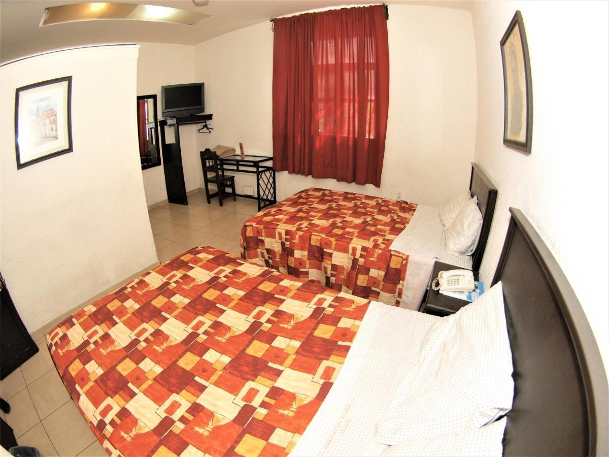גואדלחארה Hotel Jorge Alejandro מראה חיצוני תמונה
