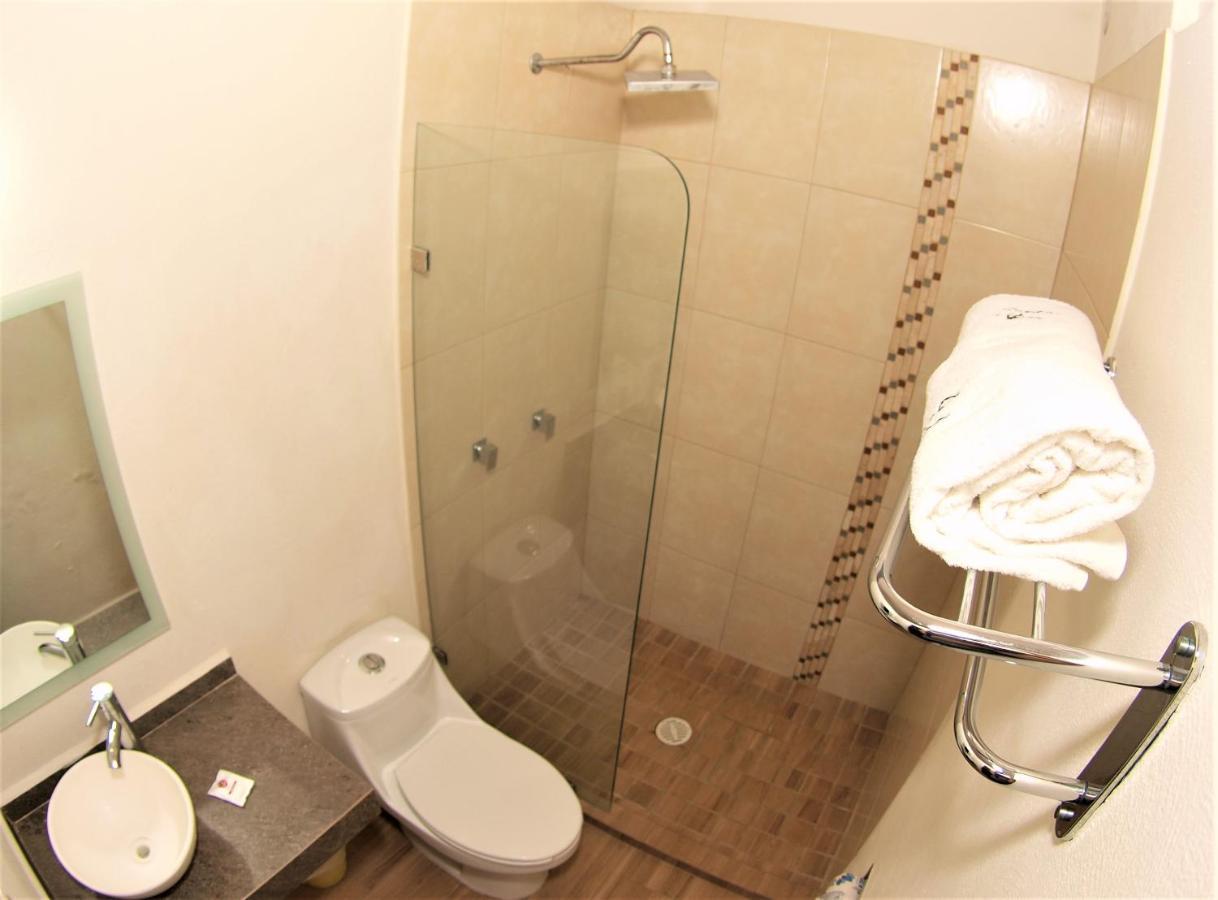 גואדלחארה Hotel Jorge Alejandro מראה חיצוני תמונה