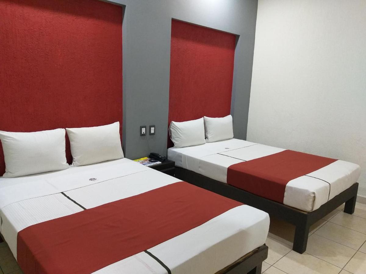 גואדלחארה Hotel Jorge Alejandro מראה חיצוני תמונה