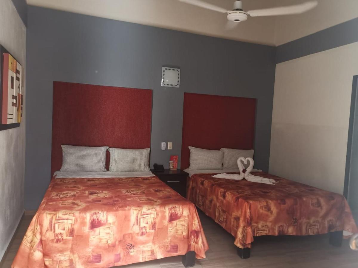 גואדלחארה Hotel Jorge Alejandro מראה חיצוני תמונה