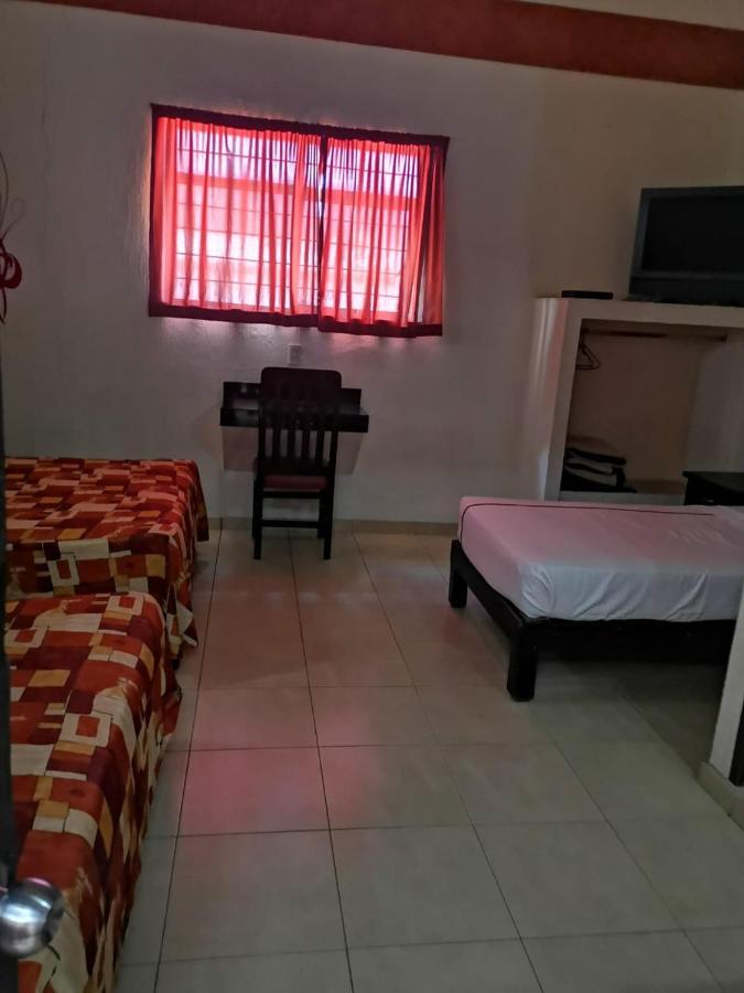 גואדלחארה Hotel Jorge Alejandro מראה חיצוני תמונה