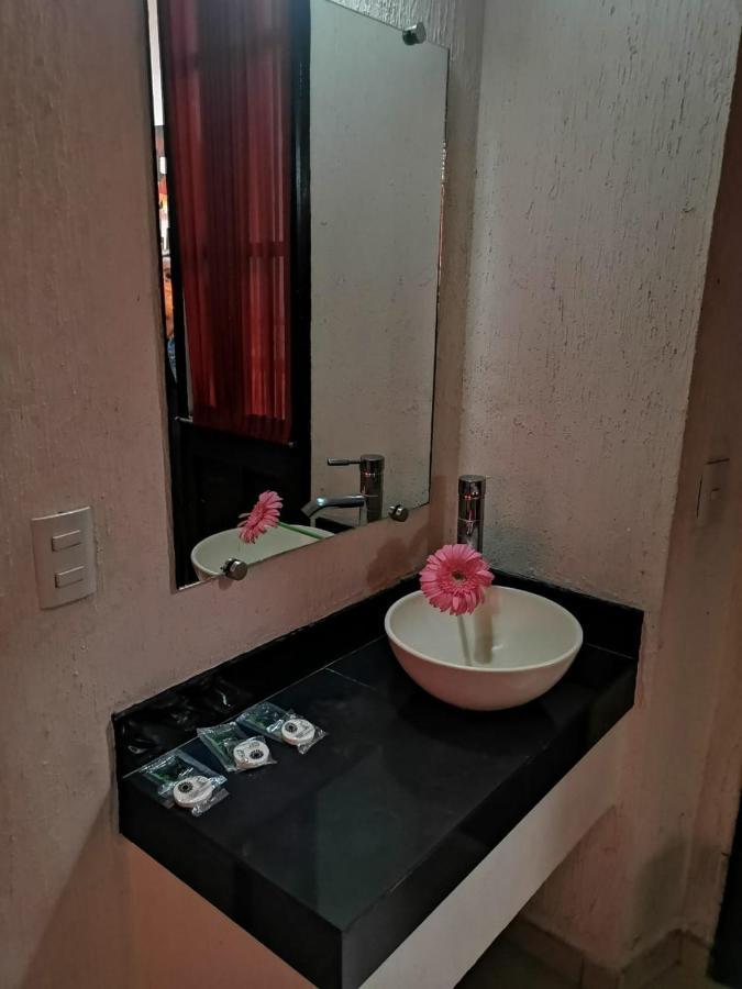 גואדלחארה Hotel Jorge Alejandro מראה חיצוני תמונה