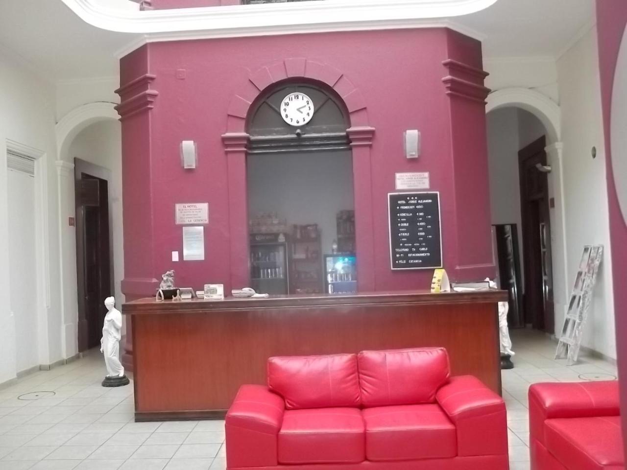 גואדלחארה Hotel Jorge Alejandro מראה חיצוני תמונה